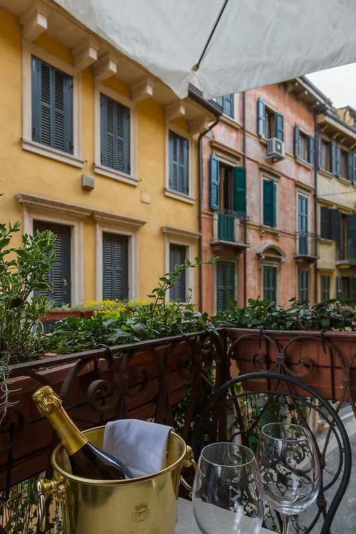 Vecchia Verona Guest House