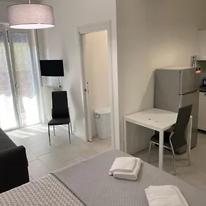 Stadio 1 - Monolocali Con Bagno Privato Apartmán