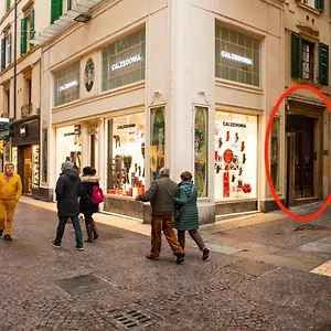 Domus - Incantevole Residenza Difronte A Casa Giulietta Verona