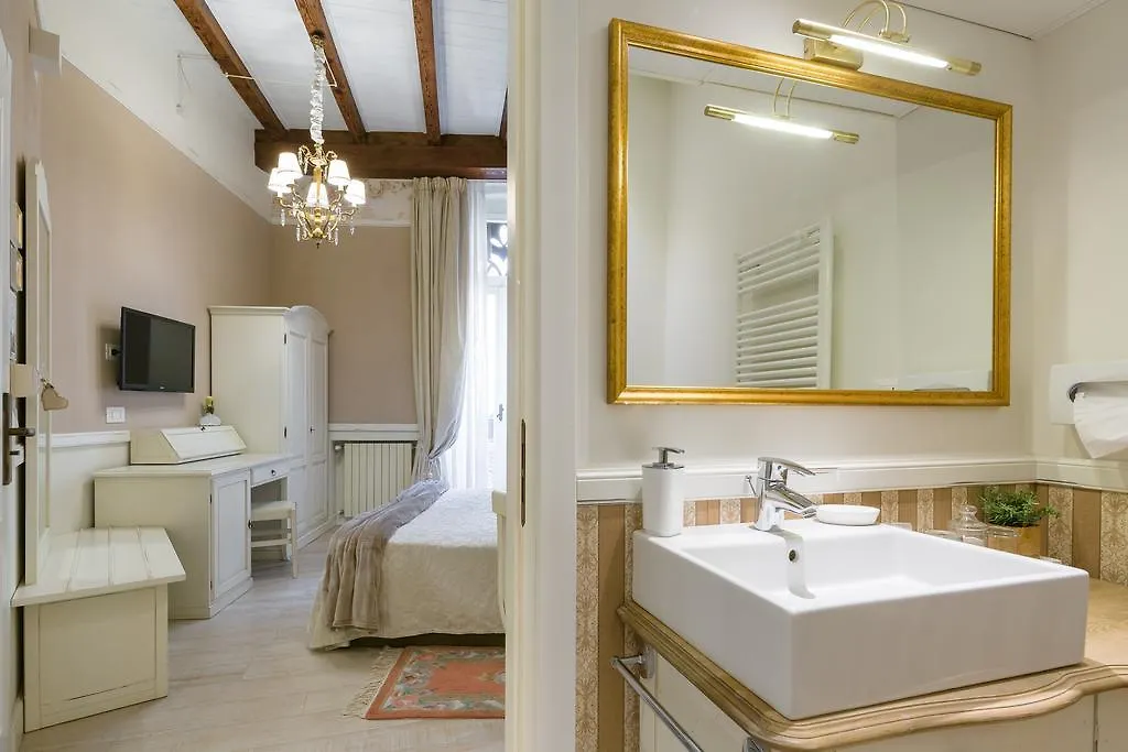 Vecchia Verona Rooms & Apartments