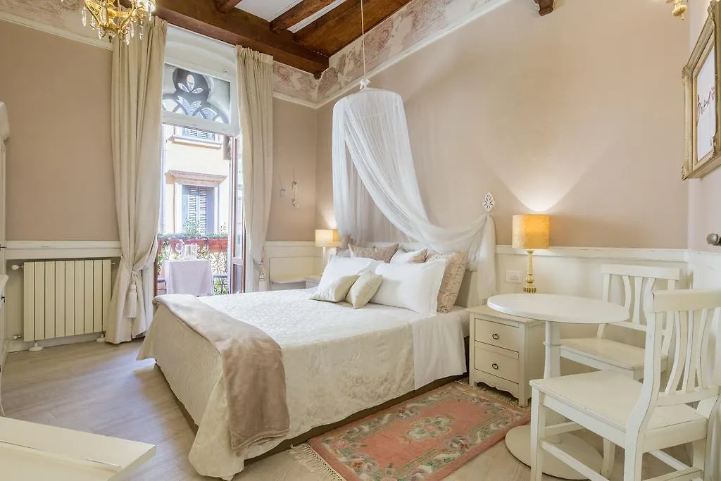 Pensión Vecchia Verona Rooms & Apartments
